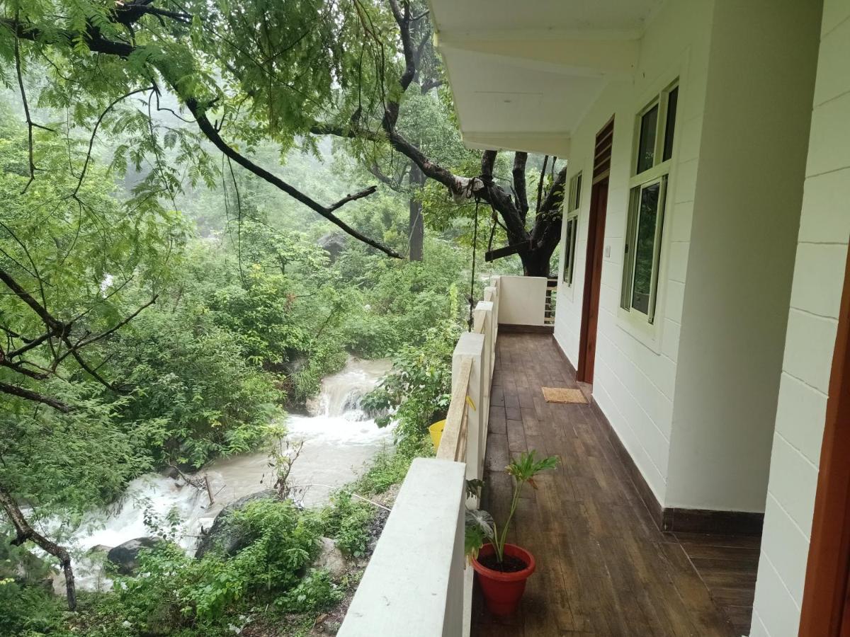 Shivanjal Wellness And Accommodation Rishīkesh Buitenkant foto