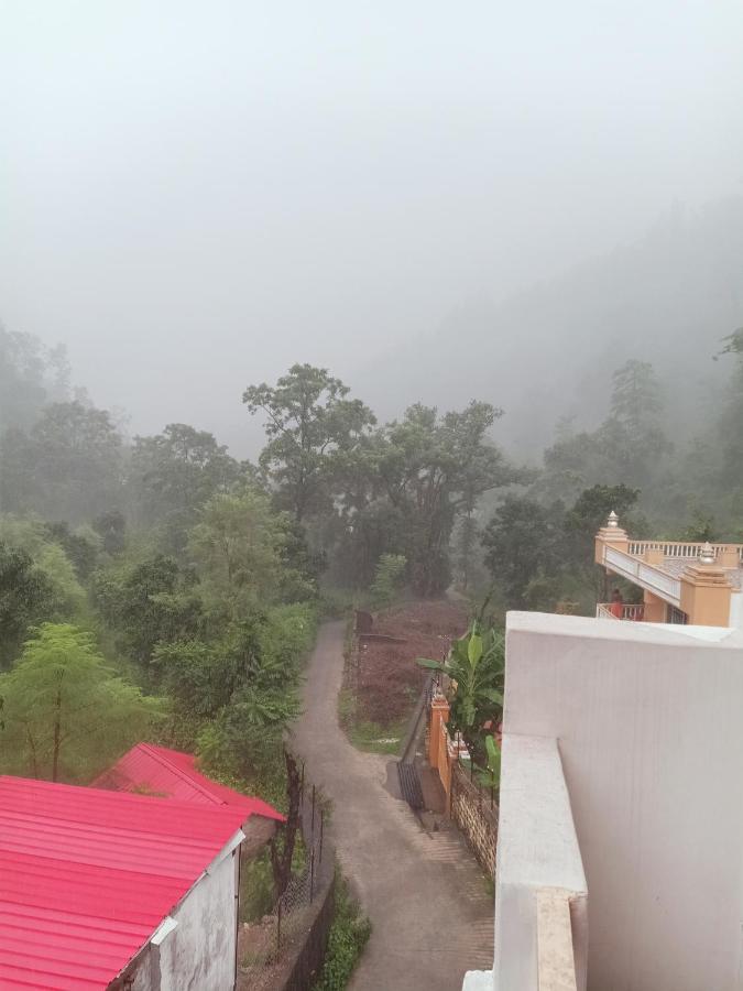 Shivanjal Wellness And Accommodation Rishīkesh Buitenkant foto
