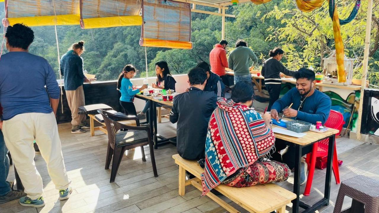 Shivanjal Wellness And Accommodation Rishīkesh Buitenkant foto